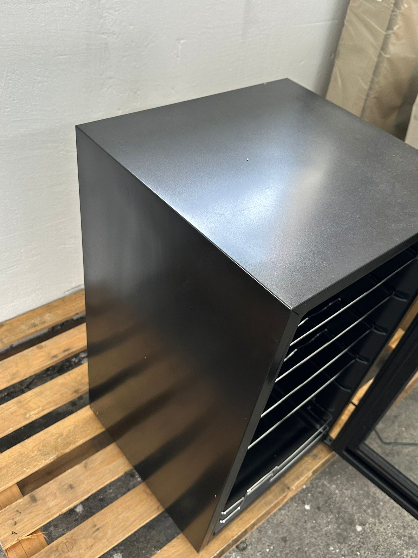 Cecotec GrandSommelier Răcitor de Vinuri 24 Sticle